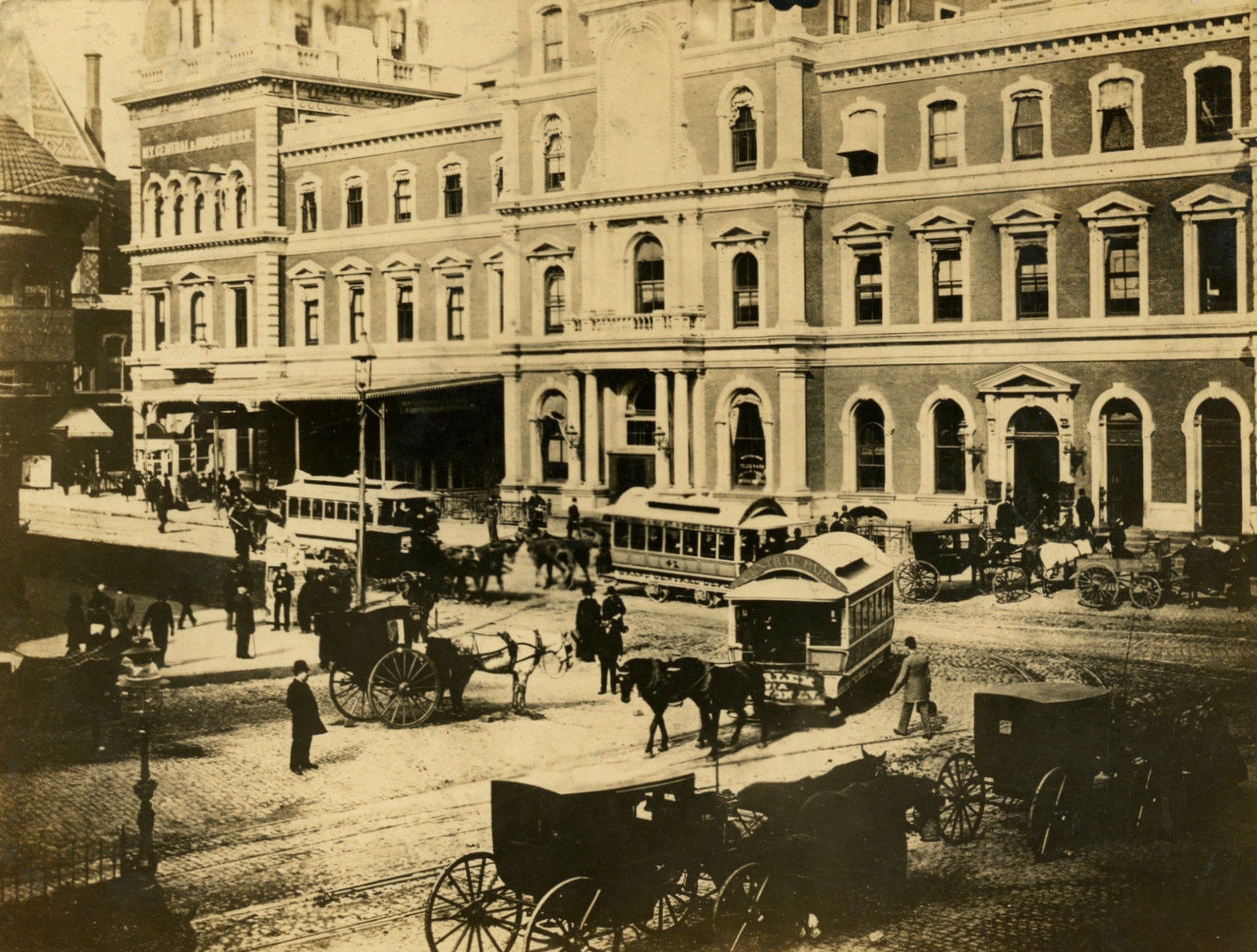 Blavatsky’s Theosophical Society: Modeled on&nbsp;Republicanism