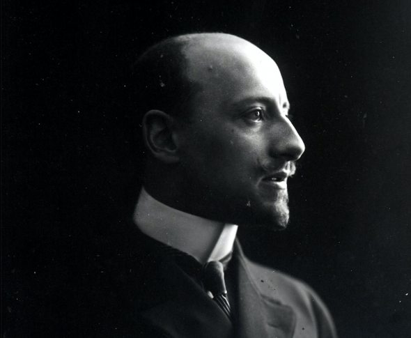 Live Your Fable - The Idealism of Gabriele D'Annunzio in The Epiphany of the&nbsp;Flame