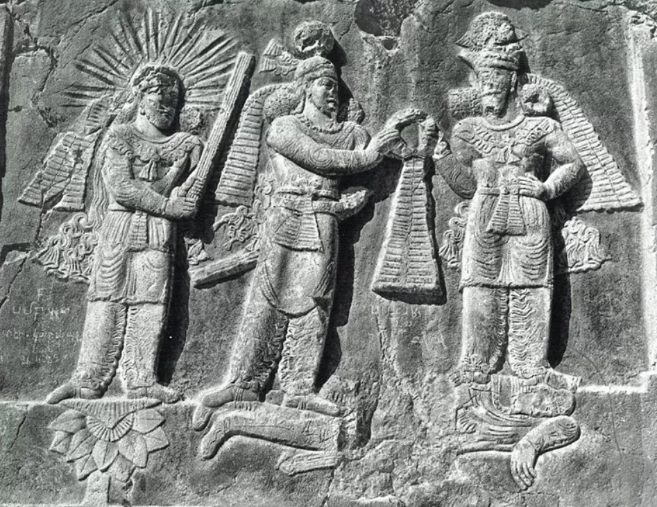 Time’s Circle in Zurvanite Philosophy and Theosophy: Monism beyond&nbsp;Dualism